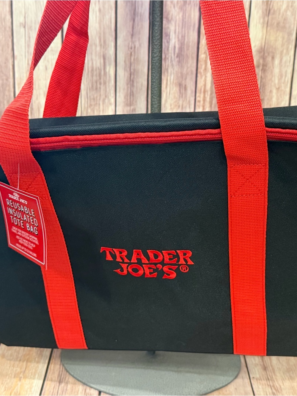 ✨NWT✨ NEW WITH TAGS - Trader Joe's Large Reusable Insulated - BLACK & RED